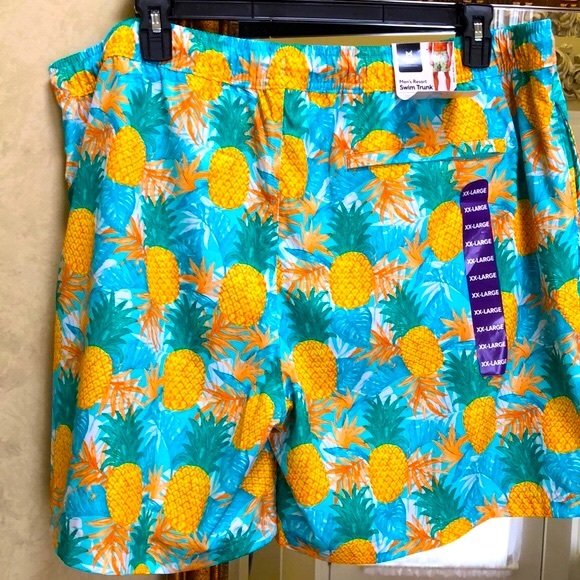 New Men’s resort swim trunk. Size XXL. Tropical plants and pineapples. - Picture 3 of 12